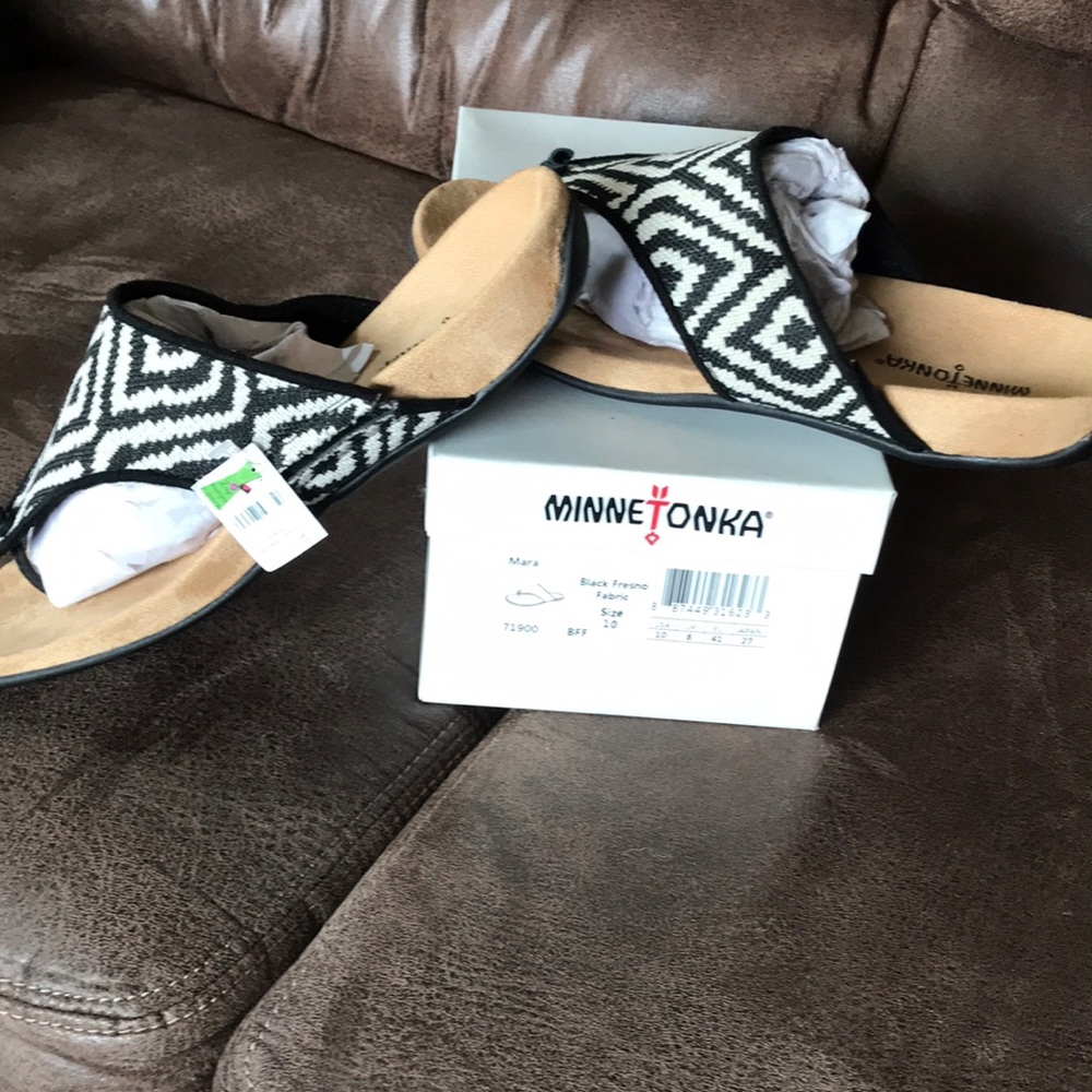 Minnetonka Ladies Sandals